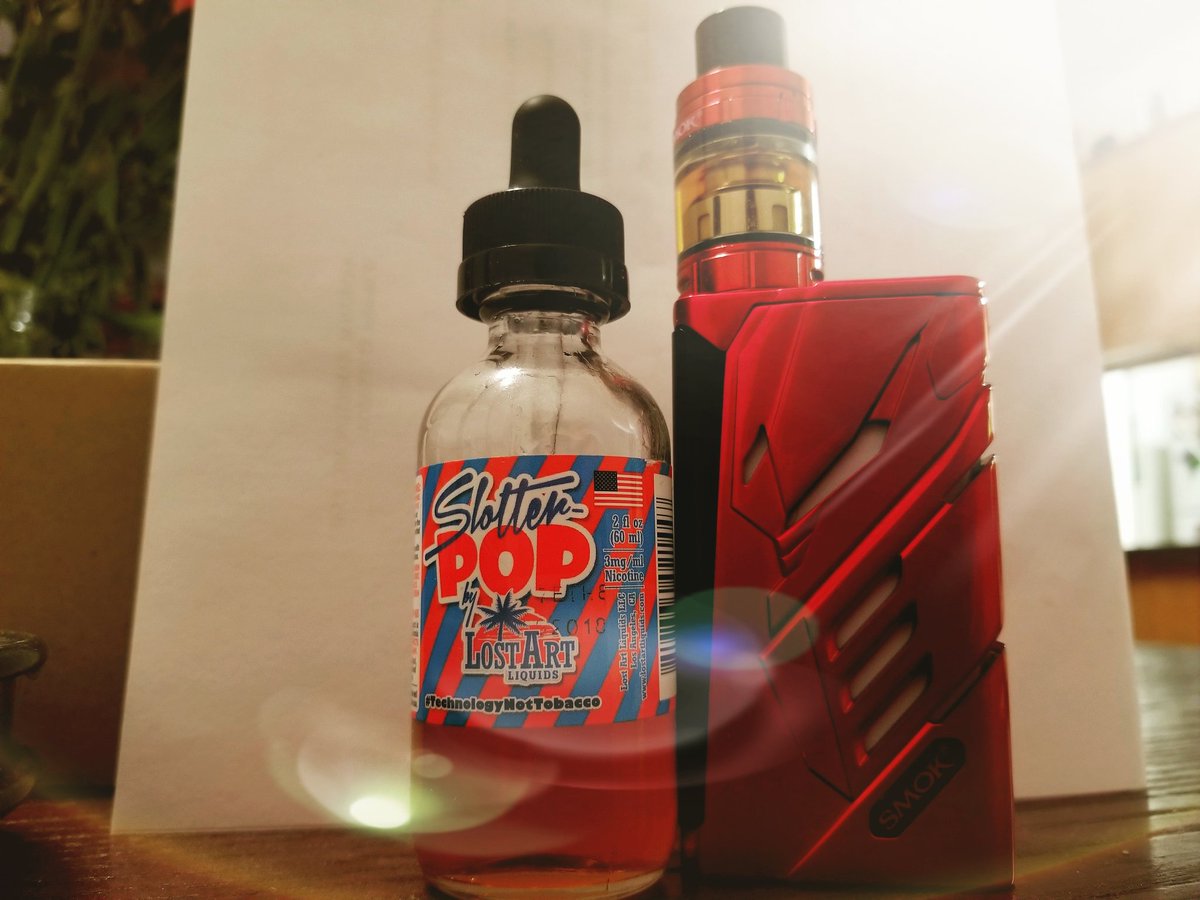 Broke out the tpriv and some lostart because they're one of my favorites 🤙😁 #VapeOn #Vape #vapecommunity #girlswhovape #vapers #technologynottobacco #vapelife #vapedaily #vapelove #vapefam