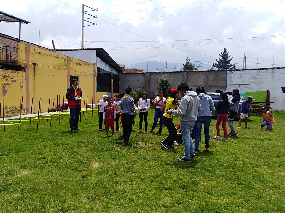 aslanclub1's tweet photo. Aquí en el circuito, donde retamos su fuerza, memoria y rapidez. #ASLANCLUB #Conquistadores @conquistadordsa @PrAbelCabrera @udolcy @PrAndyEsqueche @yanidet1 @JosieCarranza7 https://t.co/SK2UUVcY2b