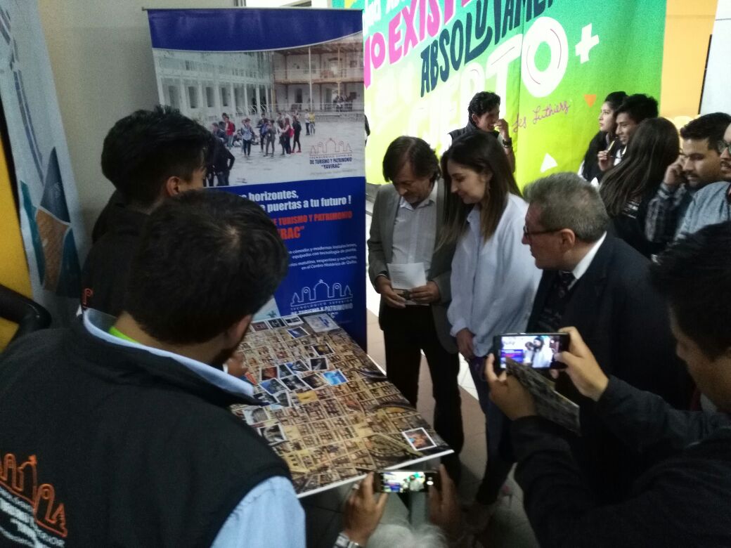 InstitutoAloasi's tweet photo. Ist Yavirac participando del #YQSCamp2018 . https://t.co/QyLsSqSWN0