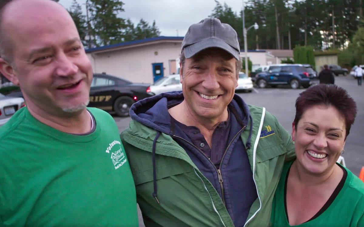 mikeroweworks's tweet photo. Here’s the current episode of #ReturningTheFavor https://t.co/e4ZFlHJxPa Here’s another good one. Ideas for the show are now being collected over on The Returning the Favor Effect page. 
@Facebook #WATCH https://t.co/2jKzIhiIi3