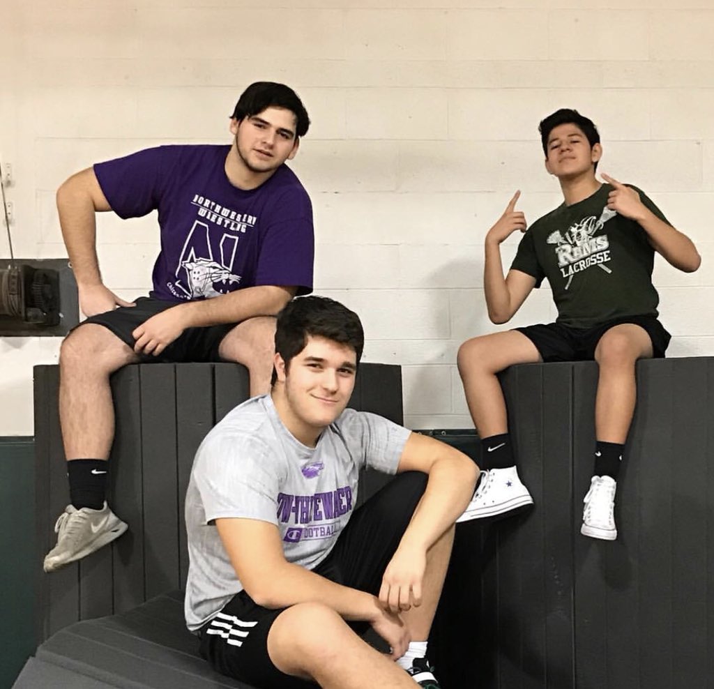 Chandler_2018's tweet photo. @POTUSLenz @theOG_PC Ah, we see how this could have been confusing. This morning Sam met with some of Grayslake Centrals Track and Field team to discuss issues within the school system and issues that student athletes face every day.  He even got the chance to workout for a while with them! https://t.co/4yljWDme6M
