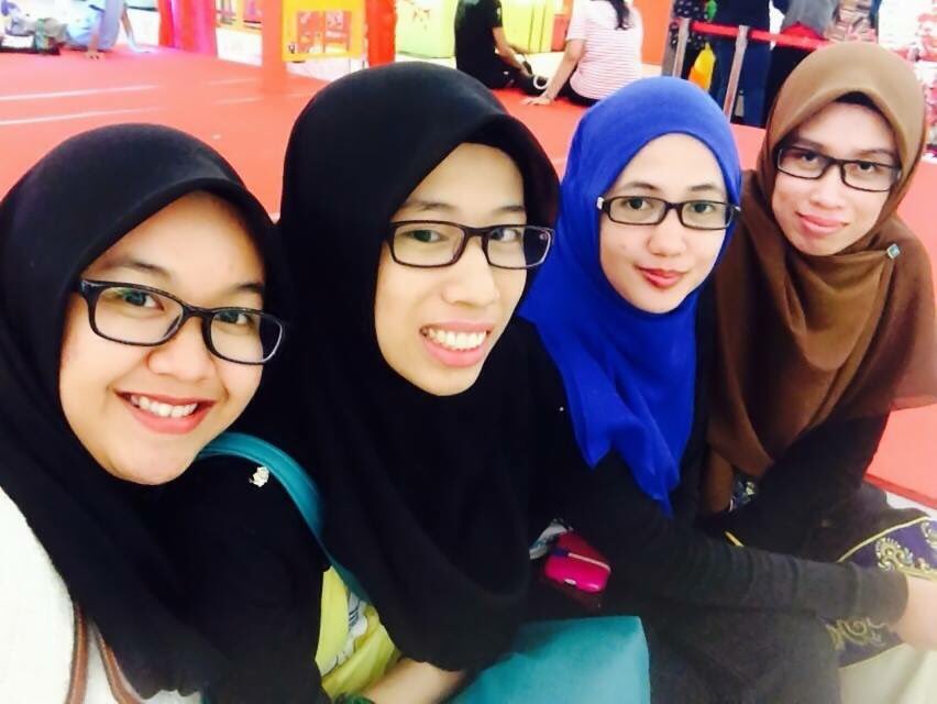 fazz_ff's tweet photo. i miss @N_matsah @athirahmalik_ @NBA_Balqis https://t.co/MOG3ADXePY