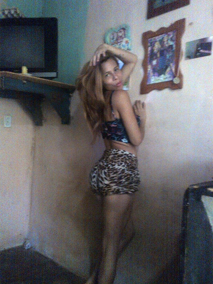 daanielitta25's tweet photo. Buenas noches SIGUEMEYTESIGO https://t.co/rk6tsMPwlE #friomasrico #pensandito #quienquierechatiar. #aburrida