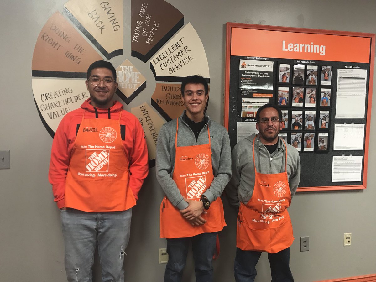 BlayneHuss's tweet photo. Proud to welcome Daniel, Brandon, and Manuel to the team here at 3507. https://t.co/YO30XvzqS1