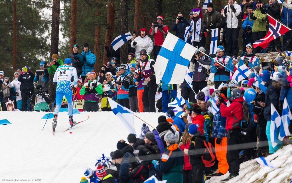 Tasan vuosi sitten tällä päivämäärällä 1.3. <a href="/lahti2017/">Lahti 2017</a> IIVON MM-kultahiihto miesten 15 km perinteisellä. Tänä sunnuntaina <a href="/lahtiskigames/">Salpausselän kisat – Lahti Ski Games</a> ohjelmassa sama laji samalla radalla. #lahti2018 #throwback #vuosipäivä #mustsee #iivo