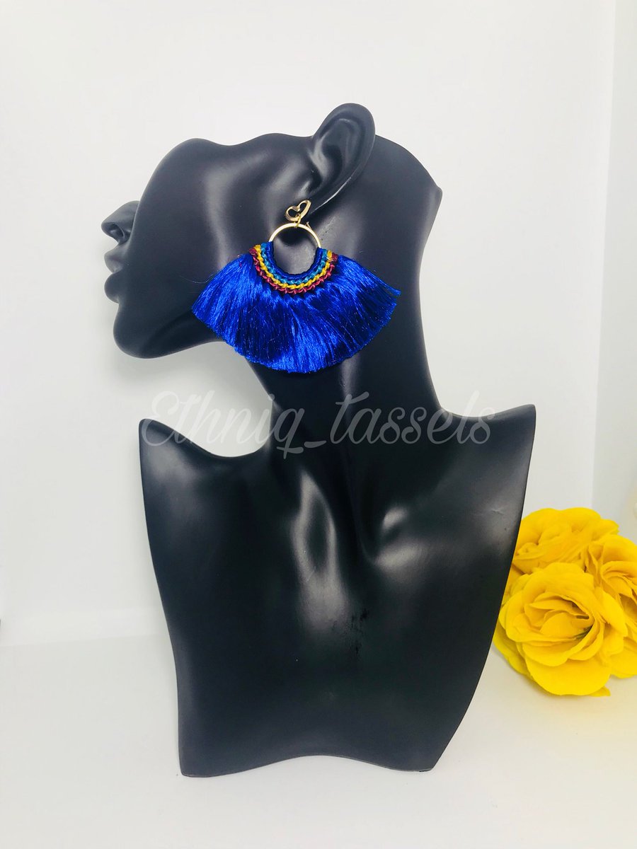 kweinorkie's tweet image. Contact @ethniq_tassels for these beautiful tassel earrings 🤗  Swipe 👉🏻
Call or WhatsApp 0507654705 to order #tasselearrings