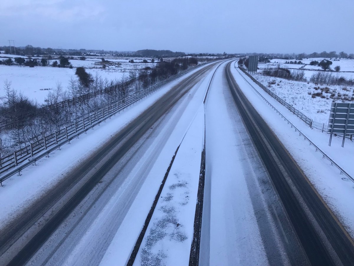 PhotosbyLar's tweet photo. Motorway from Kiltullagh to Galway @galwayad @CTribune @Galwaybayfmnews https://t.co/iYIuojnNG5