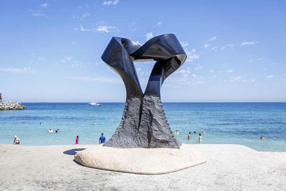 NEWS: Sculptures by the sea in Perth @sculpturebysea @WestAustralia #sxscottesloe18 #Perth #sculpturesbythesea #WA travelandy.com/sculptures-by-…