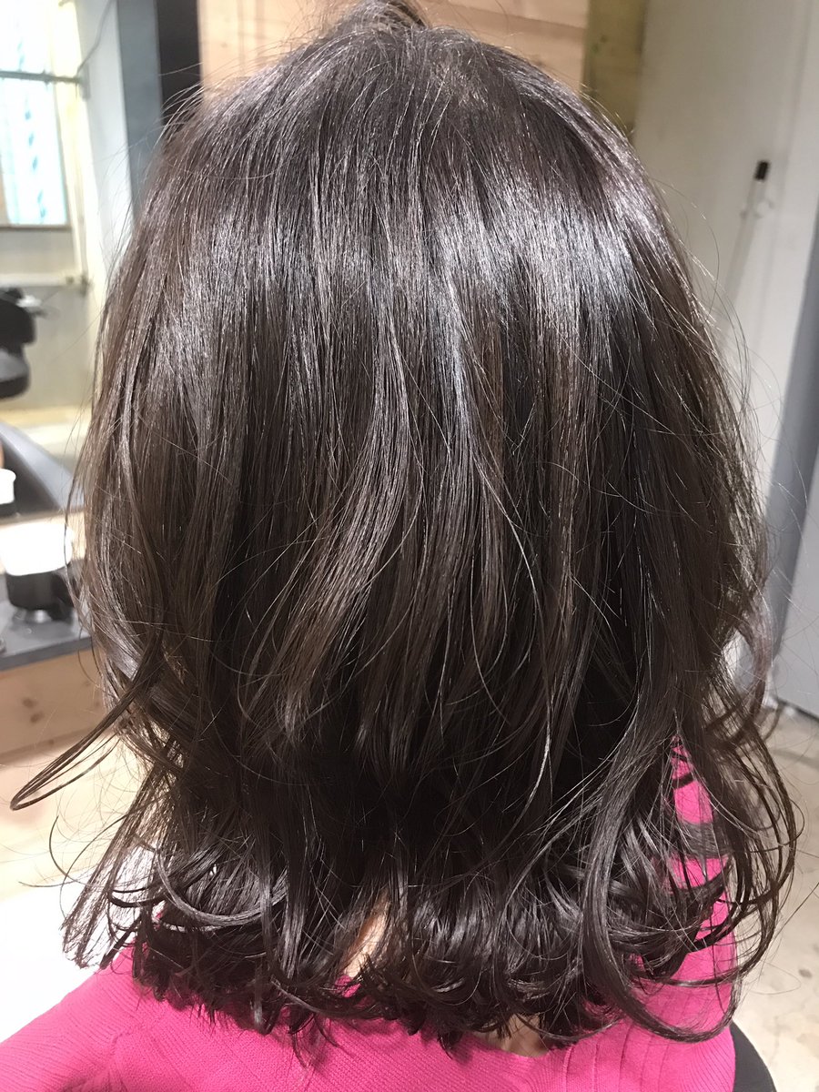 001masaki's tweet photo. なんと❗️
今日の20時にTHEATER公式Twitterから最新ヘアビューザープレゼントのお知らせ🎁(4万相当)
RTが伸びれば伸びる程、当たる数も増えます笑
新生活をTHEATERが応援します🎉

応募は簡単👍
@hairmaketheater をフォローし、20時の��レゼントツイートをリツイートしてもらうだけ❗️

ヤバみ… https://t.co/RbEjNCzVuQ