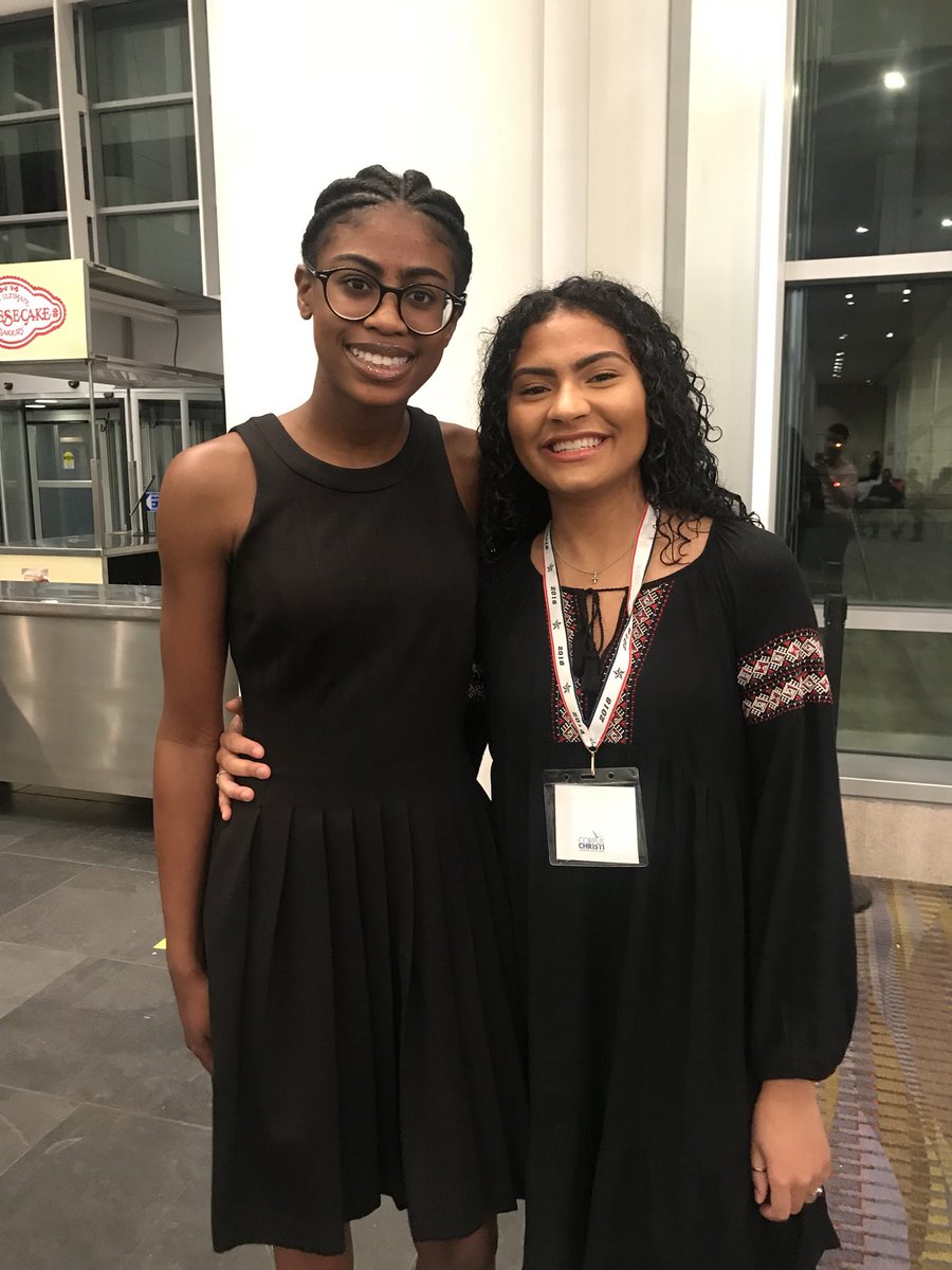 dubiski_bpa's tweet photo. Torch Awards has started here at #TexasSLC ! 🏆 So proud of our members!🙌 #BPAAllDAY #DreamBigger @National_BPA https://t.co/hO9b8cxkEt