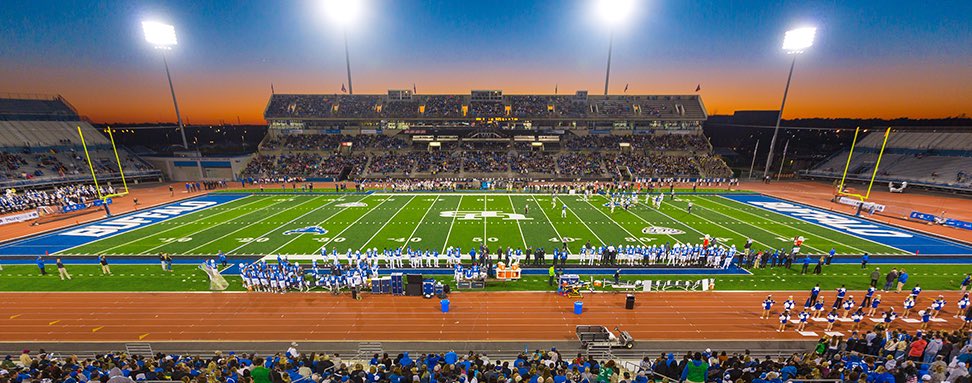 KhairiManns's tweet photo. Blessed to say I’ve received my first offer to the University of Buffalo ‼️ https://t.co/5yEhVvbeGz