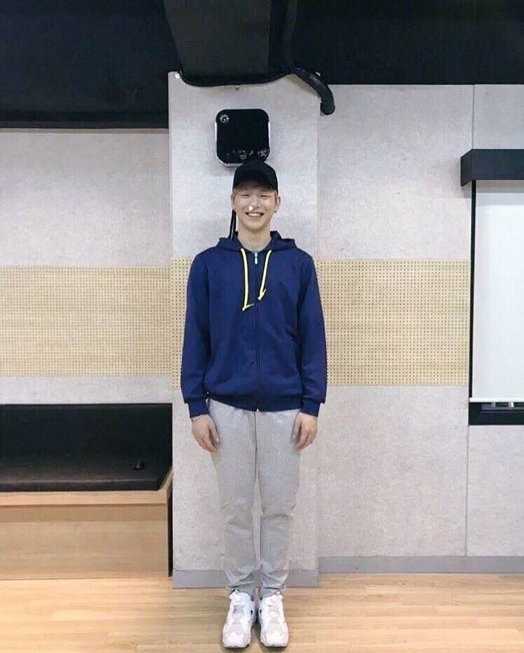 I_YamzZ's tweet photo. คอลเล็คชั่นดะเน่วยืนตรง https://t.co/aGFHFEVLuq