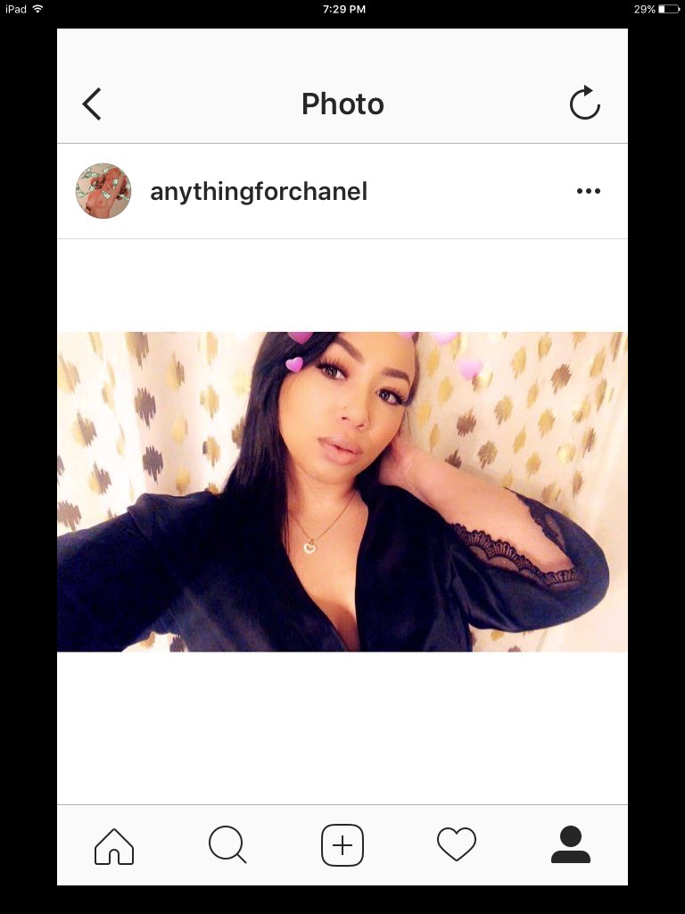 beeRoxxx's tweet photo. Find me on IG - anythingforchanel 
&amp; a SnapChat - beeroxxx 💞 https://t.co/lp61gRxABk