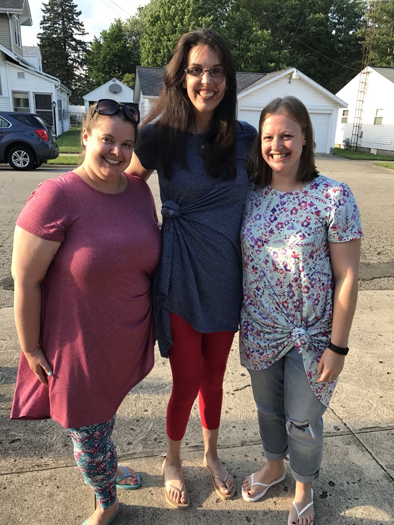 dejordan10's tweet photo. @marinasqu @NBCChicagoPD My chihard BFF’s. #ChicagoPD https://t.co/lSjHdE5Onh