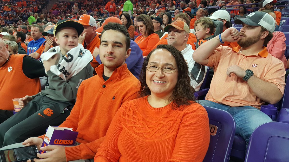 OgleJennifer's tweet photo. GO TIGERS! #clemsonbb https://t.co/MkdwgQi6s2