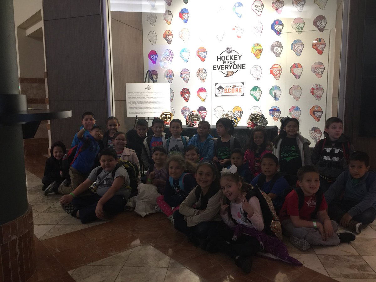 KelloggPUSD's tweet photo. Kellogg Panthers at the Honda Center! #GreatWayToLearn #ScienceIsFun #DucksFieldtrip @PomonaUnified https://t.co/poUGoWGrbp