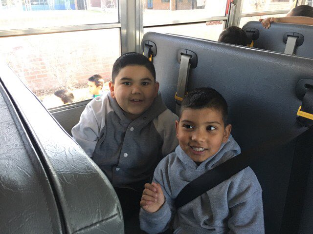 KelloggPUSD's tweet photo. Kellogg Panthers at the Honda Center! #GreatWayToLearn #ScienceIsFun #DucksFieldtrip @PomonaUnified https://t.co/poUGoWGrbp