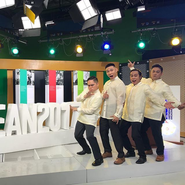 _mikeacuna's tweet photo. I don't always wear a barong, but when I do, it's with the boys
@_donfranco @_jimmyj @zackthewhack_ -
-
-
and yours truly, putting the wrong in Ba-wrong.
#asean2017 #aseangram #mikehoststoo #neverontimealwaysearly #fm1ph #875fm1 https://t.co/fJauP0Tt2S https://t.co/tOmYP0TwEd
