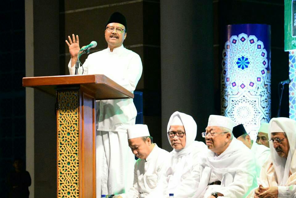 RSABangsal's tweet photo. Lima program utama sudah meluncur. Yakni, Dik Dilan (Pendidikan Digratiskan Berkelanjutan), Satria Madura (Satu Triliun untuk Madura), Desa Cemara (Desa Cerdas Maju Sejahtera), Tebar Jala (Pusat Ekonomi Baru Jalur Selatan), dan Madin Plus Berkelanjutan.
@GusIpul_ID 
@GunturPuti https://t.co/1OAFzWhKde