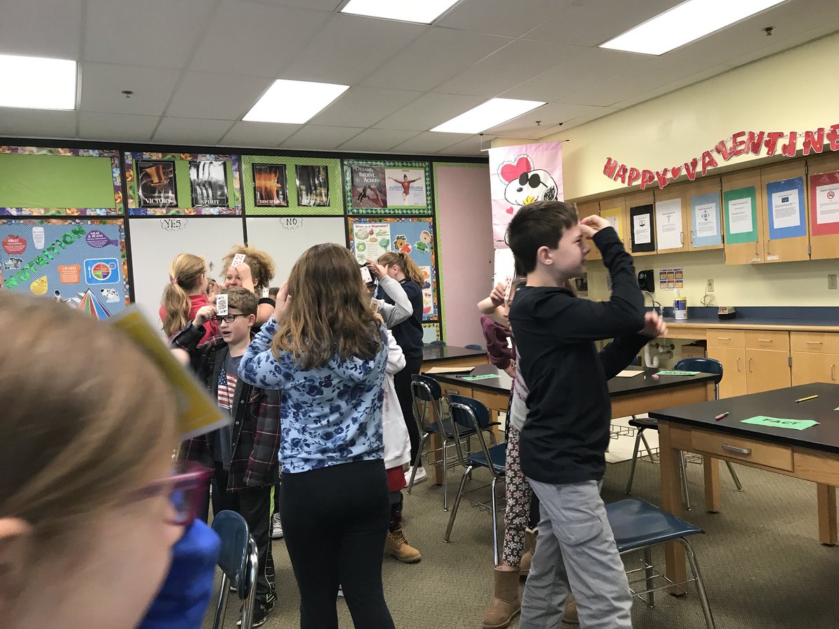 MrsMarcoux's tweet photo. Students trying to understand how others feel.
#reedintermediate #facevalue https://t.co/nRM5o4RD2g