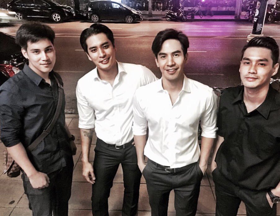 ใต้เตียงดารา tweet media