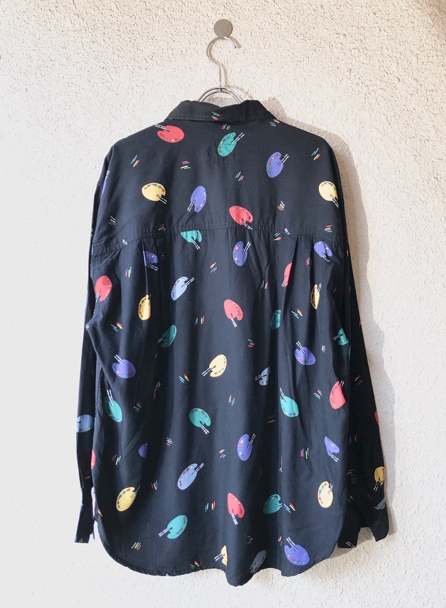 ragla_magla_s's tweet photo. RAGLA MAGLA 下北沢

old "palette pattern" rayon shirts 

¥5,200(tax in)

#raglamagla #shimokitazaw #used #vintage #ラグラマグラ #下北沢 #下北 #古着屋 #古着 #shirts #patternshirts https://t.co/NLB43Dljek