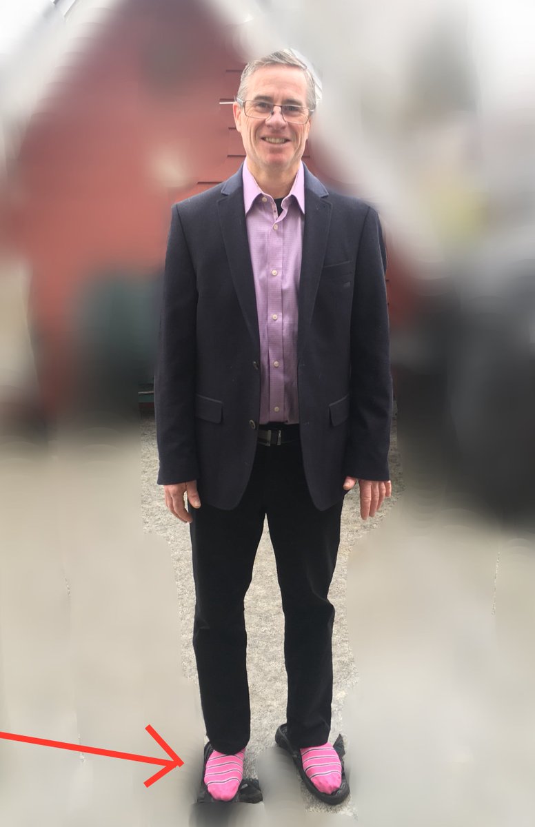 ClinicallyHappy's tweet image. Some of our fantastic, kind, warm #pinkshirt (+ #pinksock) clad #VPC clinic team standing up to bullying today! #pinkitforward @pinkshirtday #BullyingStopsHere! 
#vancouverpsychologycentre #kidsareworthit #kindnessiscool #kindnessdoesntcoastathing #TheDrFs