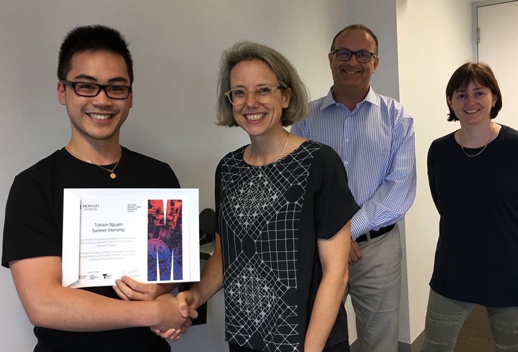 MMIC_Melb's tweet photo. A pleasure to have Helen Arthur from @DEDJTR with us to present our MMIC 2017-18 Summer Interns with their certificates. 

Students from Monash, La Trobe &amp; RMIT worked over summer on commercial projects for the pharmaceutical industry in Victoria. #stem #biotech #pharma https://t.co/cXa310T46V