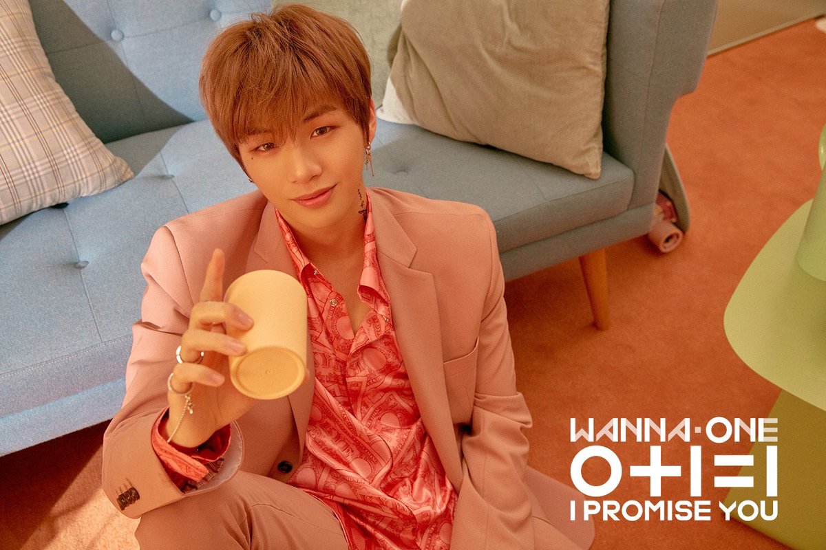wannaone_kankan's tweet photo. バイト休憩中に癒しや…😍 https://t.co/FPTzwTqkeF