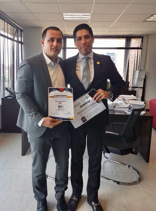 AlcaldeNilo's tweet photo. Obtuvimos el PREMIO A LA EXCELENCIA EN TRANSPARENCIA (otorgado por @CundinamarcaGob) en reconocimiento a las buenas practicas de nuestra gestión. Agradezco a Dios, a mi familia y a mi equipo de trabajo ¡Seguiremos demostrando nuestro #CompromisoConResponsabilidad! https://t.co/GFDs2fj5Bo