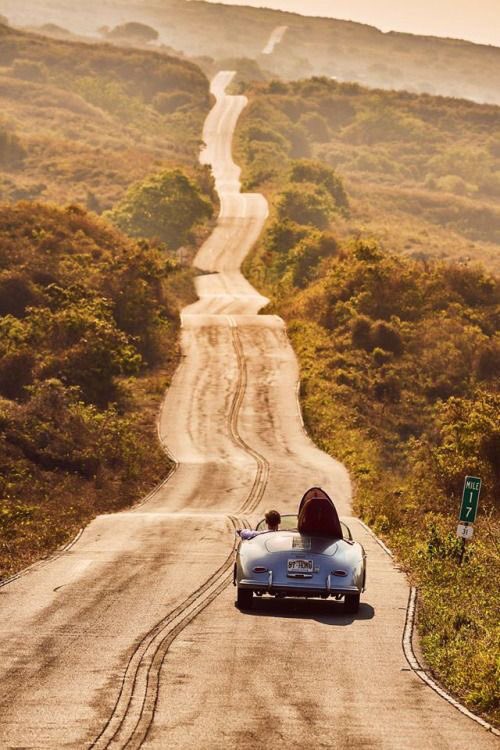 Derick_Cape's tweet photo. Love both roads but I’m taking the right...how about you...? https://t.co/z31JpET4OY