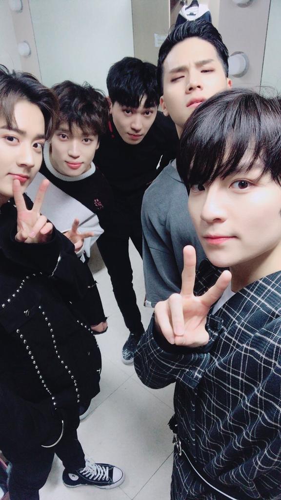 ebeullyn0's tweet image. 