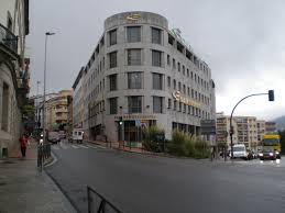 mjimenamatias's tweet photo. En el plazo de un año y de forma paulatina el Ayuntamiento de #Plasencia cerrará todas las cuentas y relaciones comerciales con LIberbank.  Sale adelante una moción de Extremeños que pretende hacer reflexionar a la entidad sobre su política con localidades rurales. https://t.co/yzMPFWitRv