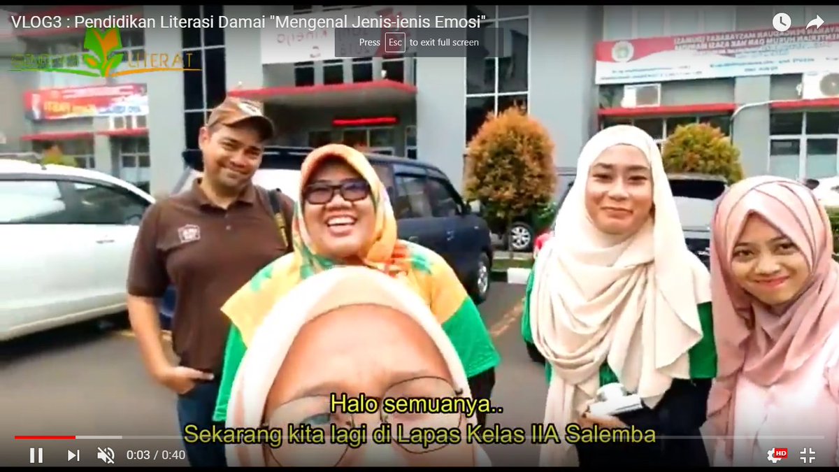 GenerasiLiterat's tweet photo. Visit URL video
https://t.co/atoSvlbyVe

Tetap ikuti keseruan kami.. 😁😀👍 #literasidamai
#generasiliterat
#LiterasiUntukLPKA
#pasukanDAMAI
#rabuDAMAI
#literasiindonesia https://t.co/t6yrsYl0C0