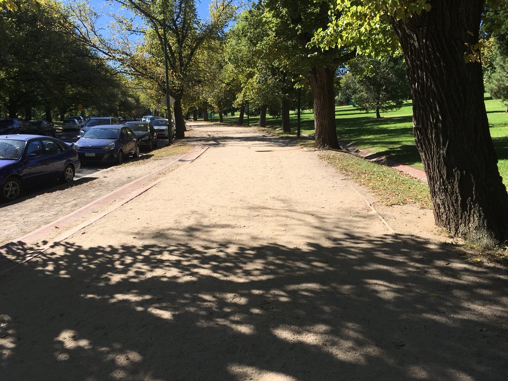 AdamMeakins's tweet image. Lovely evening run around the famous (or infamous) ‘tan’ in Melbourne...

Course record and my time also shown...

At least I wouldn’t have been lapped... Just!!! #MeaksDownUnder #BuiltForStrength #ShoulderComplex