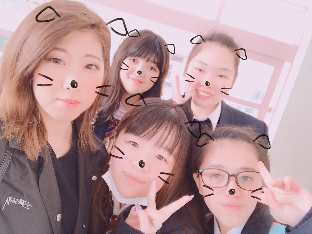 papico_m96's tweet photo. 皆卒業おめでとう🏫🌸
3年間お疲れ様でした!!
これから進学、就職とそれぞれ大変だと思うけど頑張ってね👍 https://t.co/X81Fyk7Gmd