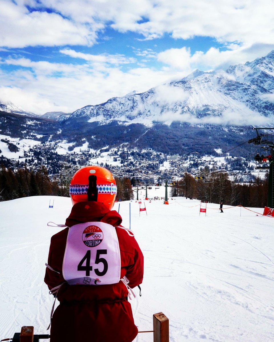 scuolscicortina's tweet photo. #WEEK4KIDS 4-10 MARZO 2018
La settimana sulla #neve all'insegna del #divertimento!
MERCOLEDì 7 MARZO:
10.00-15.00 Corsi Classic #sci e #snowboard PRANZO INCLUSO
#pomeriggio #freeride #freestyle in sicurezza a #Pocol
🌐https://t.co/JhWMoGLqpw
#scuolascicortina #mycortina #dolomiti https://t.co/drn5MFvZHU