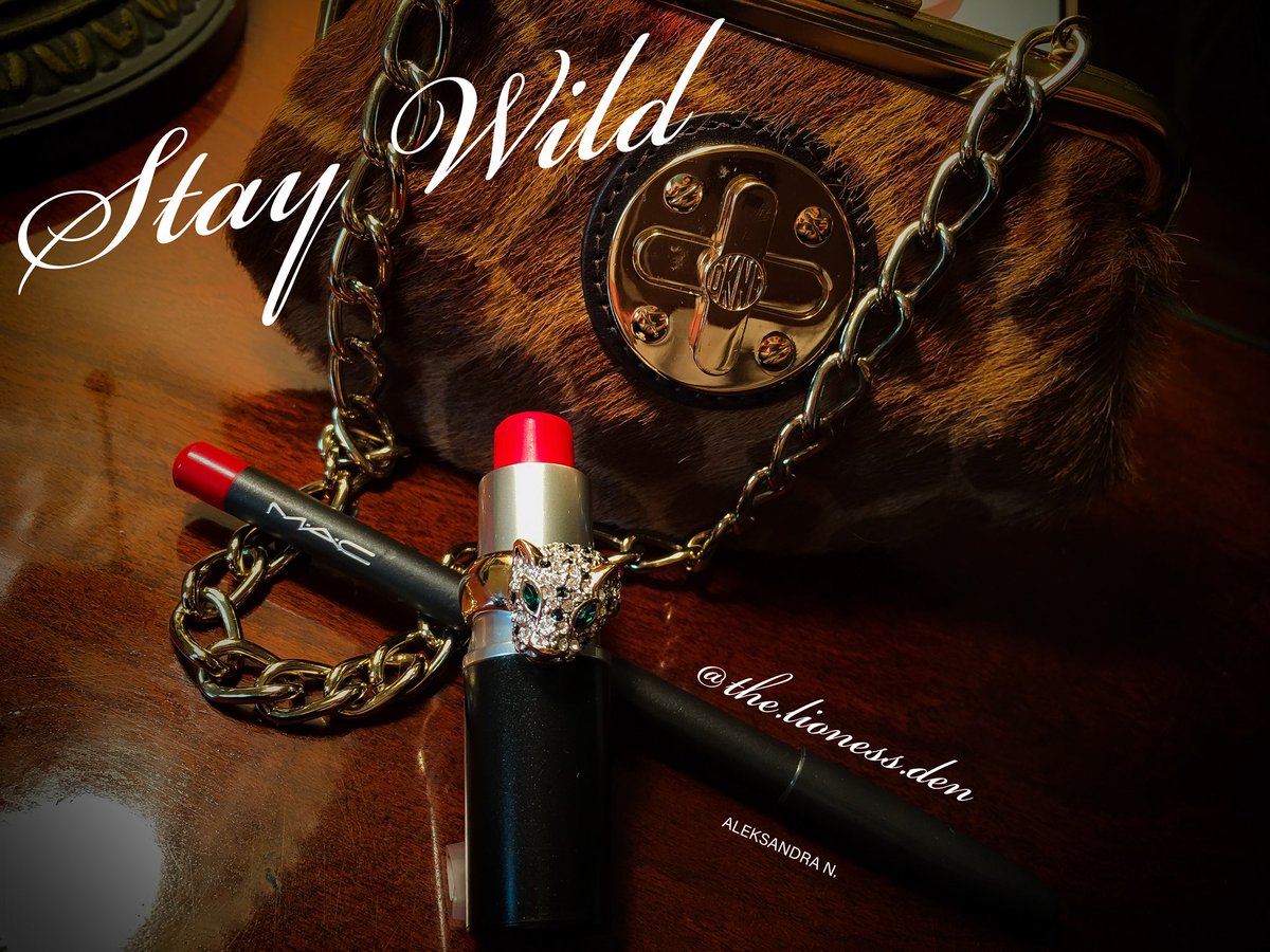 AleksandraNvs's tweet photo. Stay Wild 💄💋🌹 https://t.co/wkpaXM1ZhA