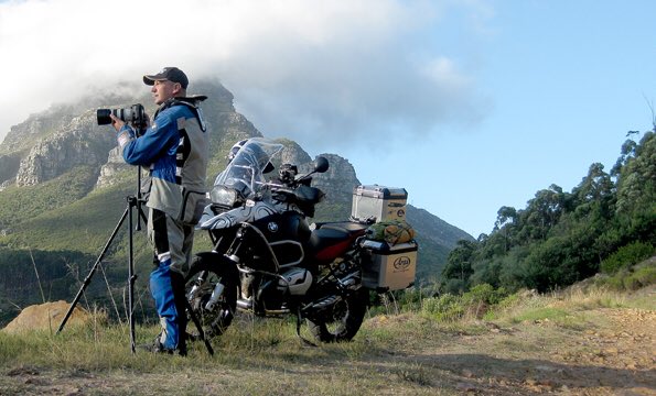 Benbo_UK's tweet photo. All our tripods are UK Manufactured and come with a 5 year warranty. 

We love hearing so many great stories about how many years of service your #Benbo gives you! 🇬🇧 

This story proves the amount of times you can use your benbo is limitless - https://t.co/VDDMV4tGj7 https://t.co/kwUBuShry3