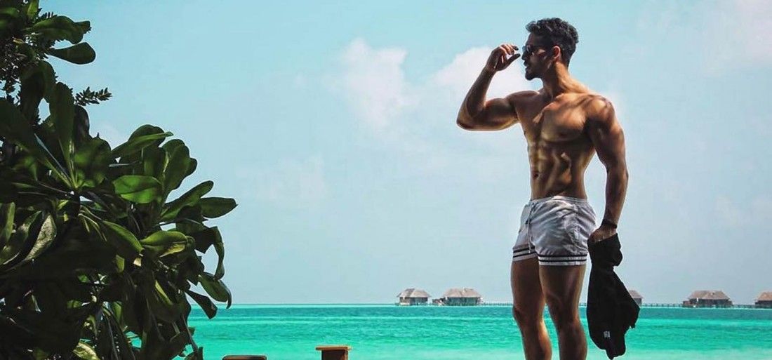 mind_dose's tweet image. #TigerShroffbirthday #TigerShroff #birthday #BirthdayParty 

HAPPY BIRTHDAY TIGER