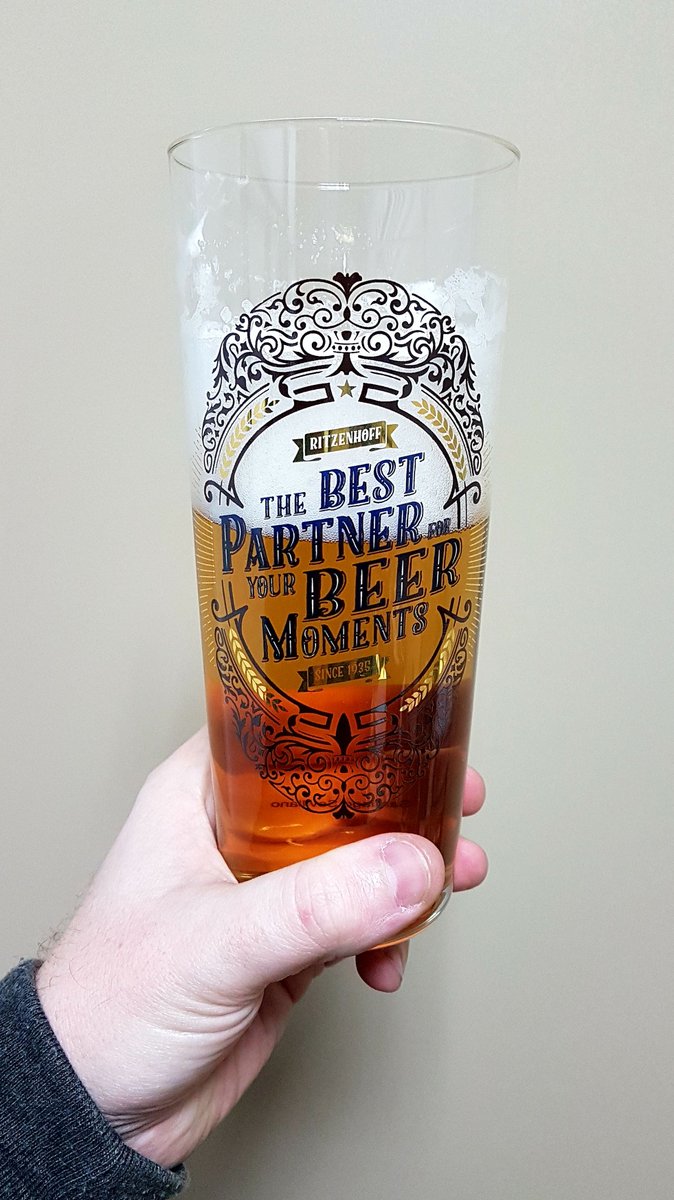 SSevillanoID's tweet photo. Acaba de llegar al estudio nuestro último diseño para RITZENHOFF dentro de su linea de cerveza blanca. Nos tomaremos una para celebrarlo!
--
Our latest design "Wheat beer" for RITZENHOFF has just arrived at the studio. We drink one to celebrate! https://t.co/jk7xQyJArr