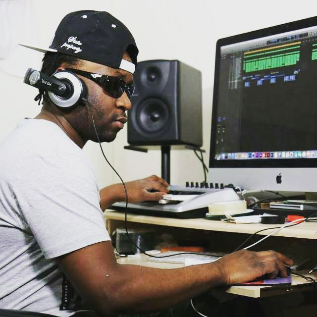 BadassDjOsborn's tweet photo. 🎧#NEW_AUDIO_NOW_OUT!!!🎵🎵
▪ #BUBBLE BY #FADA_PEST
✔Download // Like // Comment:
#Bubble by @FadaPest: https://t.co/fP103wp95j
#FADA_PEST_MUSIC #NUBIA_RECORDS
#IMON_PRO🎹 #SOUTH_CYDE
#BUBBLE_AUDIO_BY_FADAPEST
#BIG_RIDDIM_ENT. #ACTION_WE_DO
#DEEJAY_OSBORN #OSBORN_PROMOTIONS https://t.co/y0DEihgz3f