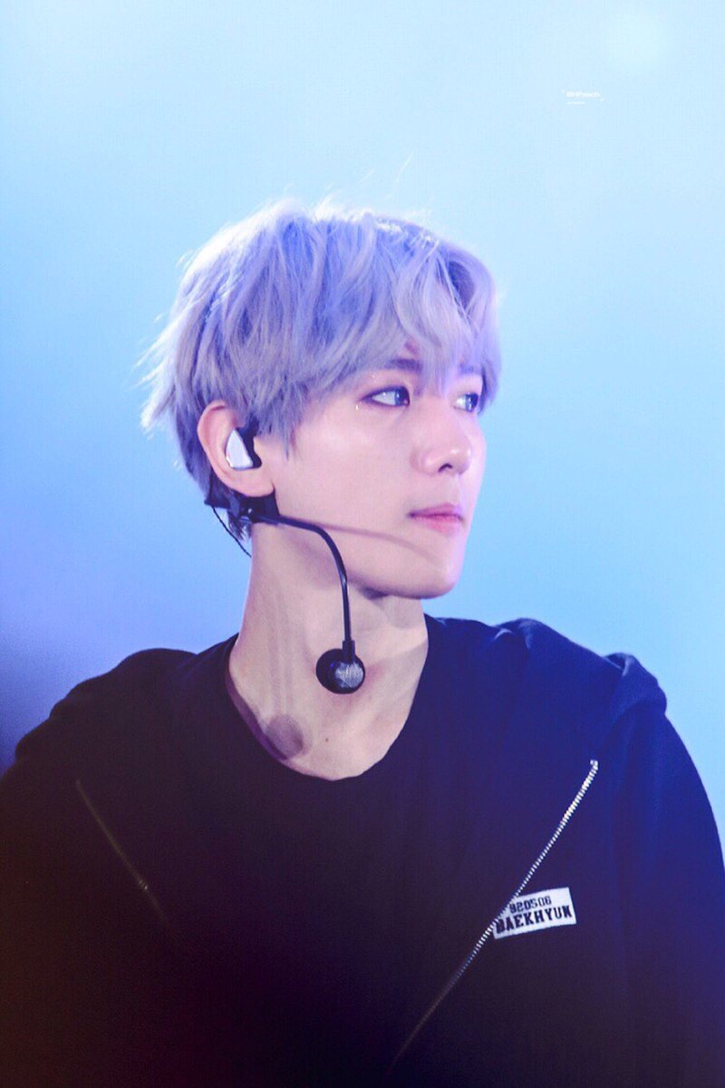 blueheartpeach's tweet photo. #백현 #Baekhyun #EXOL #Olympics_EXO #BestFanArmy #iHeartAwards @weareoneEXO 
The Elyxion in Seoul 1126
https://t.co/bhWortY5oA https://t.co/oXWGCmDPNU