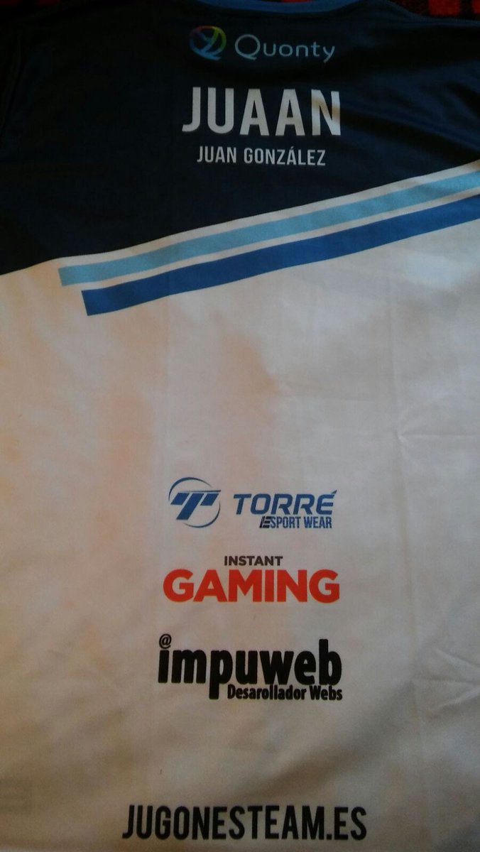 Muchas gracias a @Jugones_Team por la camiseta 😍😍😍😍
@impuweb <a href="/InstantGamingES/">Instant Gaming</a> @Quontycanal <a href="/torrewear/">Torré Wear ®</a>