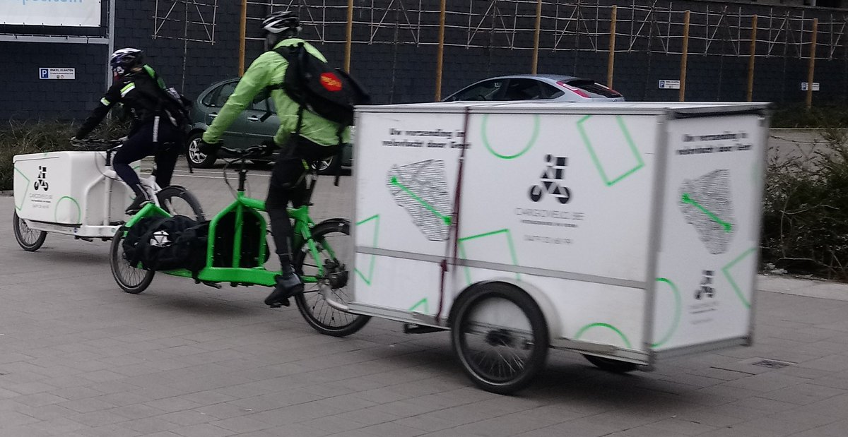 "Ja maar, bij vriesweer is de fiets toch geen optie?" Toch wel, zelfs voor
cargo (Gent, -5 °C).