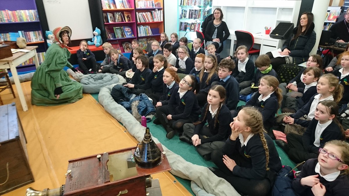 gloslibs's tweet photo. More fabulous photos of our Mary Anning Fossil Depot performing in Coleford Library yesterday -thanks to brilliant @AsOneTheatre #Despitetheweather βοΈπ¨οΈβοΈπβ€οΈ https://t.co/BzIWWDN9vG