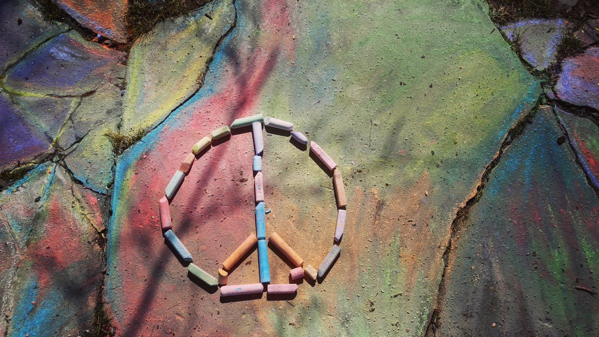 REphotography83's tweet photo. "Unless someone like you cares a whole awful lot, Nothing is going to get better. It's not."  #thelorax #sidewalkchalkrevolution #art #Peace #photography https://t.co/ZAk7l6dFcl