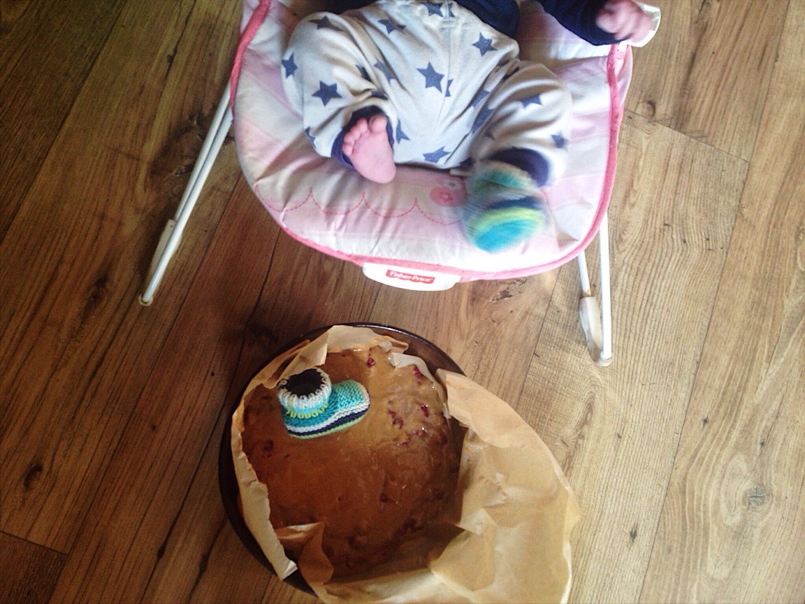 wildpickings's tweet photo. Trying to bake a cake with a 9 week old baby.... https://t.co/bd2X2hNh4J