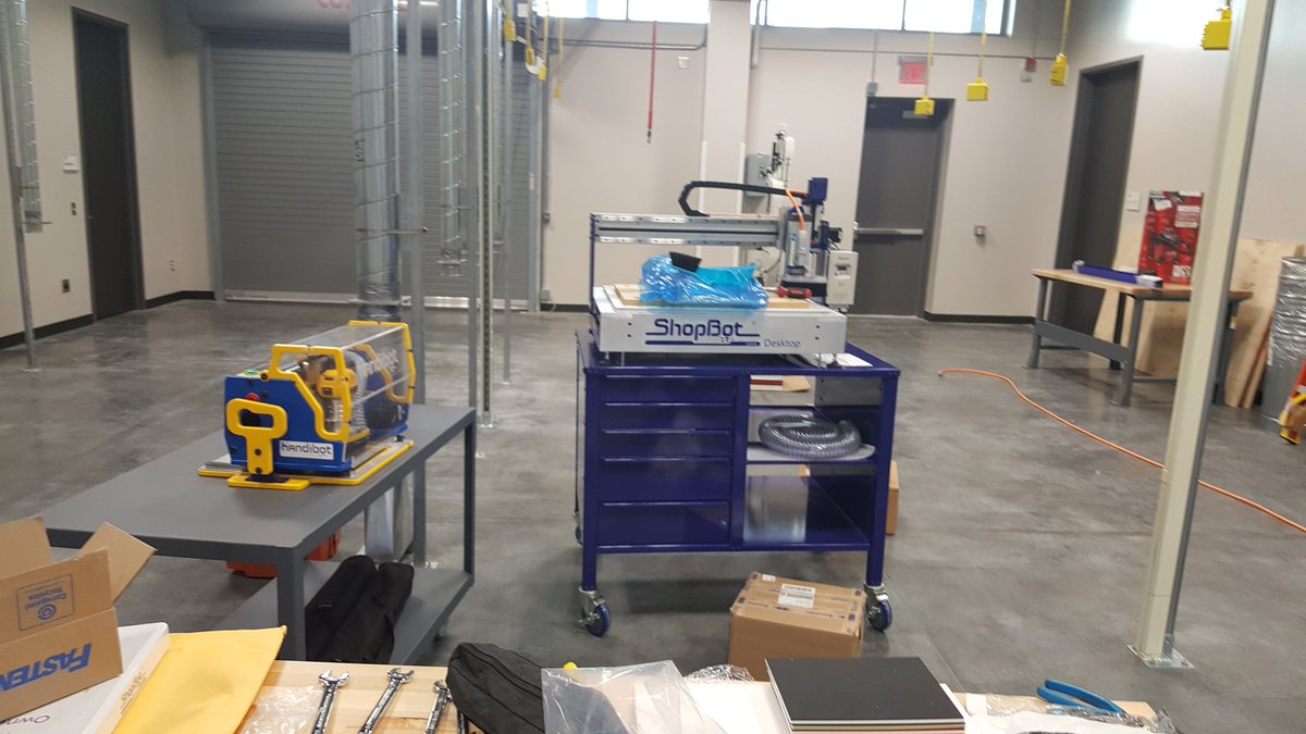 ShopBot_Sallye's tweet photo. USFLN (US Fab Lab Network) meeting at Houston Community College next week. ShopBots are populating the campus for the fantastic new Maker space and the event! #ShopBotTools #USFLN #FBFDN https://t.co/Lks5jCOax6