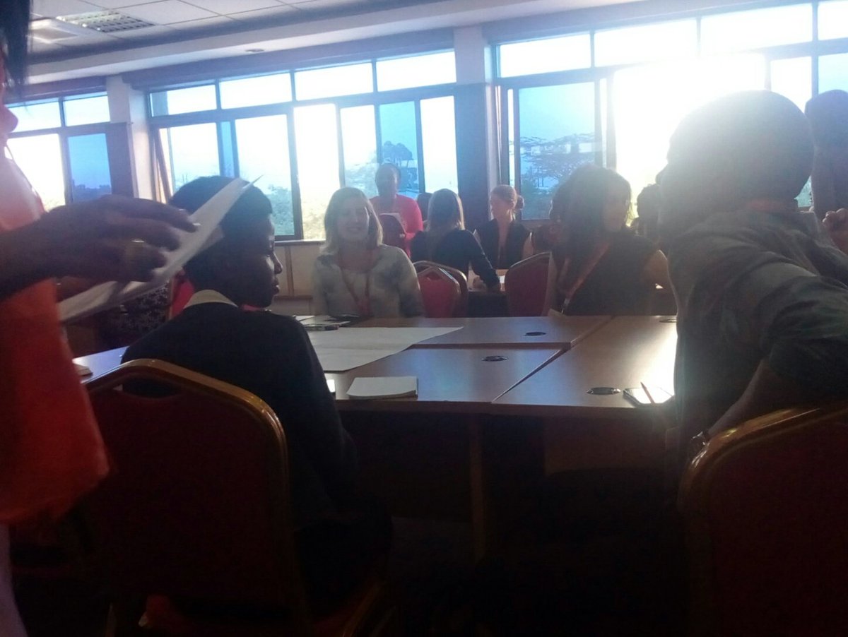 KendeskDigital's tweet image. How can we create new blended financial products to increase funding for women entrepreneurs? #SankalpAfrica18 #intellecap join the discussion via your Twitter handle